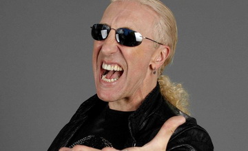 Гледайте новото видео на Dee Snider - "Lies Are a Business"