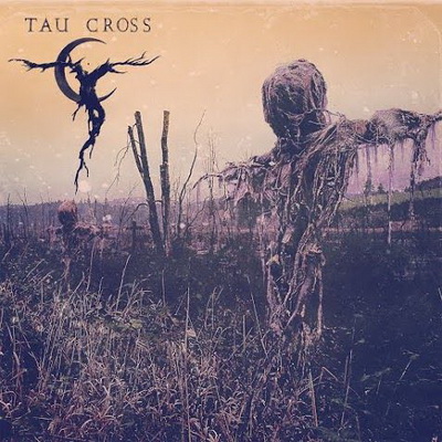 Слушайте целия дебютен албум на TAU CROSS