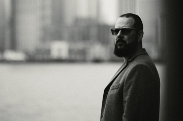 Ihsahn с видео към "The Distance Between Us"