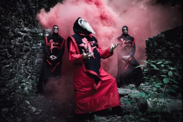 PROFANATICA пускат клип към парчето "Take Up the Cross"
