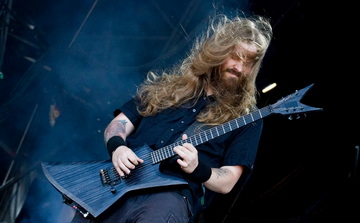 MACHINE HEAD се разделят с китариста Vogg