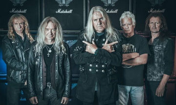 SAXON с видео към парчето "Madame Guillotine"