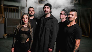 MAKE THEM SUFFER представят сингъла "Epitaph"