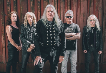 Гледайте новия клип на SAXON - "Fire And Steel"