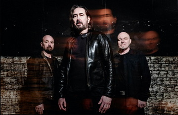 CORONER с видео към парчето "Symmetry"