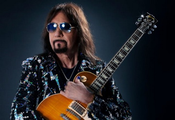 Почина оригиналният китарист на KISS Ace Frehley