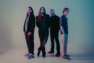 OF MICE & MEN с видео към парчето "Flowers"