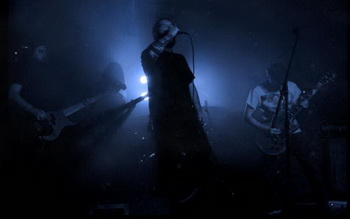 DEAD TO A DYING WORLD се отправят към студио
