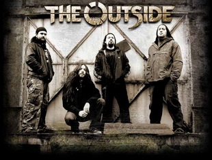 Вижте лирик видео от THE OUTSIDE