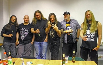 ONKEL TOM подписва със Steamhammer