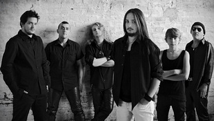 Барабанистът на KAMELOT с участие в клип на SAGE