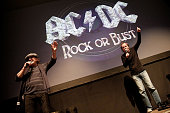 Brian Johnson и Angus Young на премиерата на “Rock Or Bust”