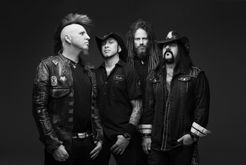 HELLYEAH с видео към "Hush"