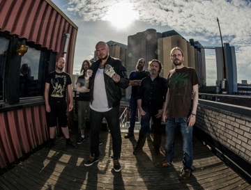 Новини от лагера на SOILWORK