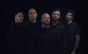 ALL THAT REMAINS представят сингъла "Let You Go"