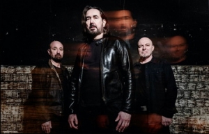 CORONER с видео към парчето "Symmetry"