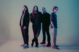 OF MICE & MEN с видео към парчето "Flowers"