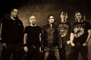 CHAINFIST подписват с Mighty Music