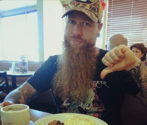 Басистът на BLACK TUSK е пострадал при катастрофа