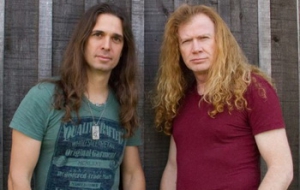 Kiko Loureiro е новият китарист на MEGADETH